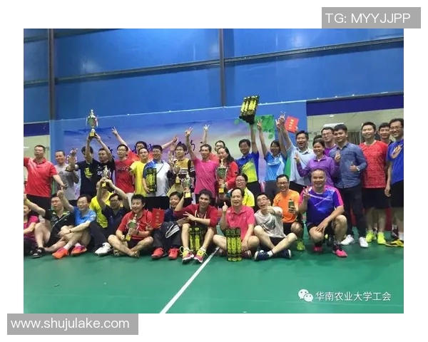 杭州羽毛球队的奋斗历程与冠军赛背后的成长故事分享